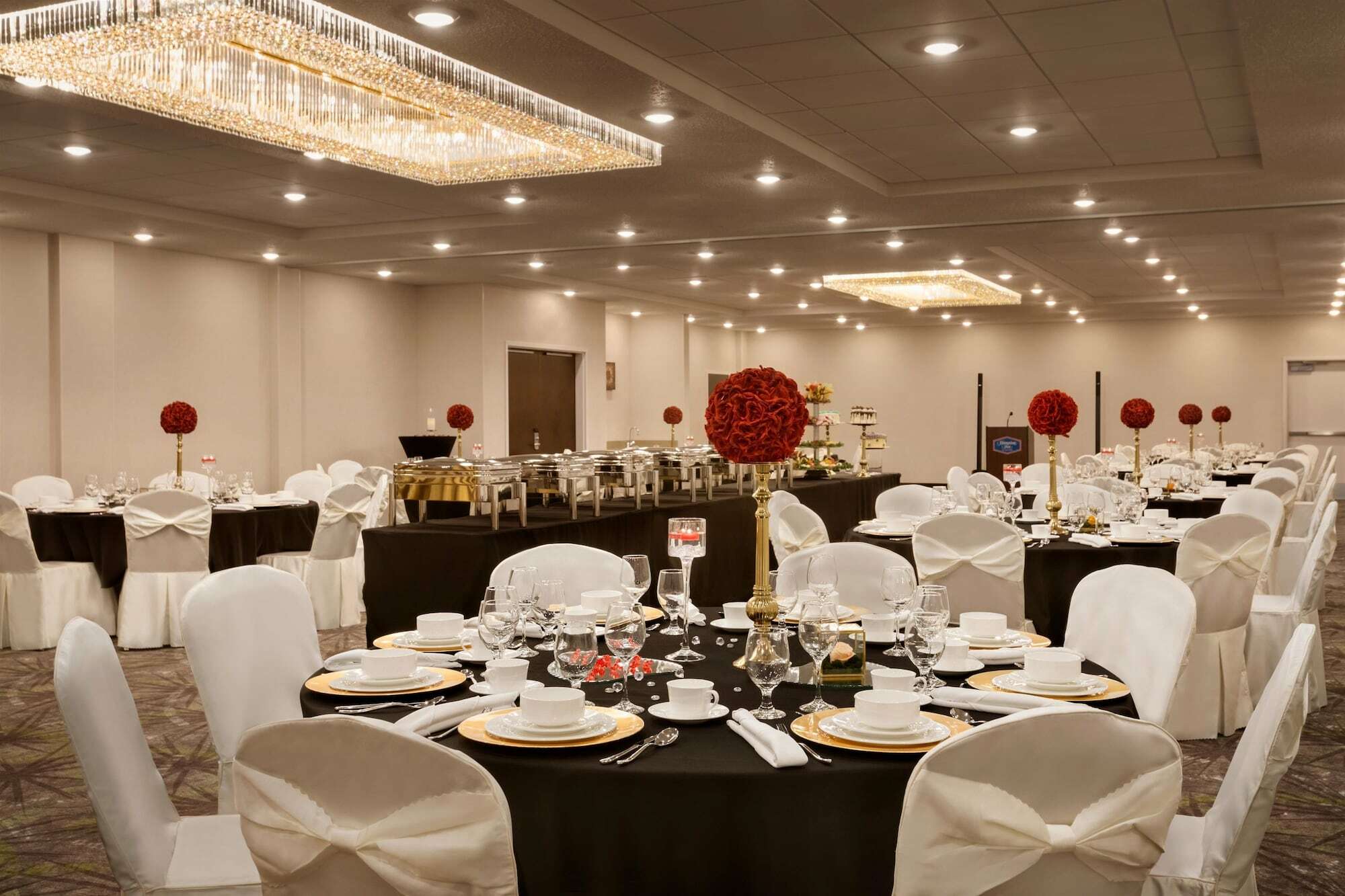 The Landing Hotel & Conference Centre St. Paul ภายนอก รูปภาพ