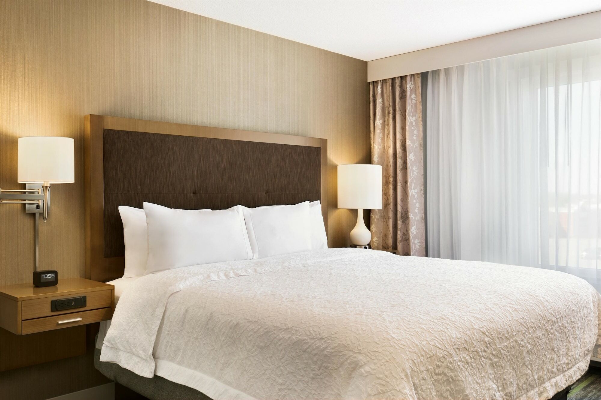 The Landing Hotel & Conference Centre St. Paul ภายนอก รูปภาพ